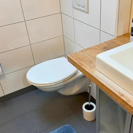 Schoenes In Oldenburg-osternburg *